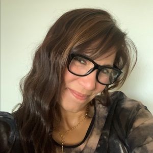 Meet your Posher, Bernadette